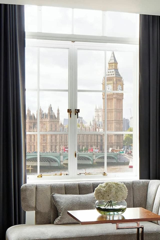 London Marriott Hotel County Hall-Suite, 1 King Bed with Sofa bed (View)-9