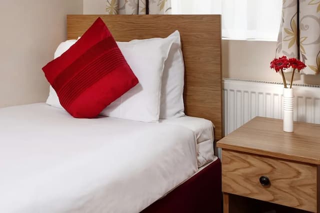 ベストウェスタン ロンドン イルフォード ホテル-スタンダード ルーム シングルベッド 1 台 禁煙-1