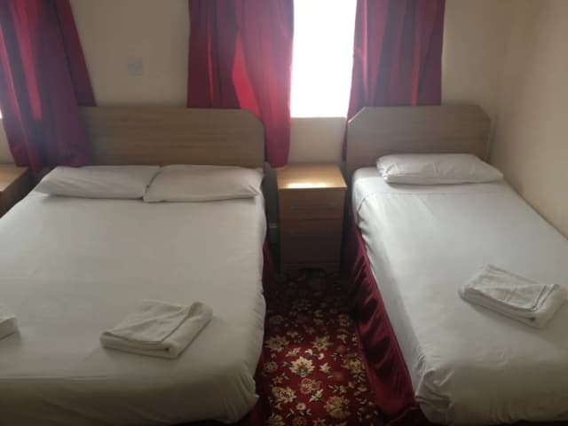 Park Hotel-Triple Room-2