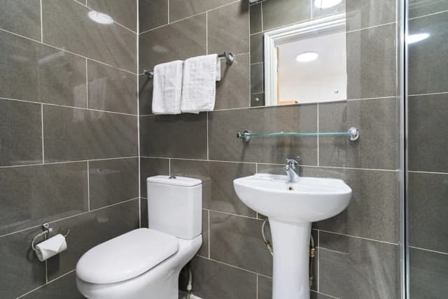 Park Hotel-Twin room-9