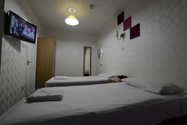 Park Hotel-Twin room-1