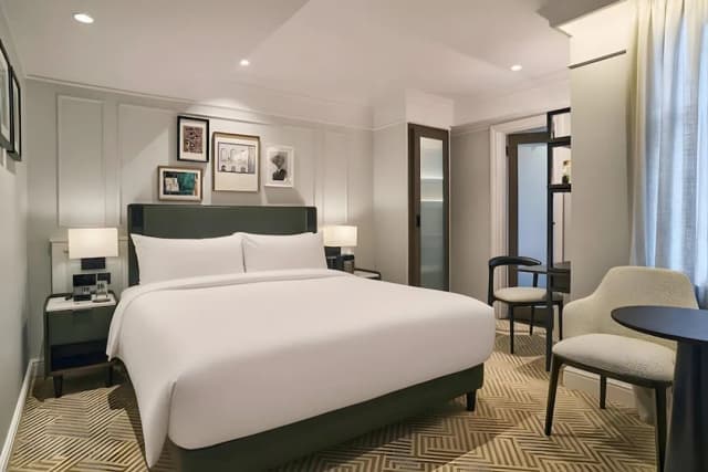 倫敦布魯姆茲伯里麗笙藍標飯店-標準雙人房 (Newly refurbished)-1