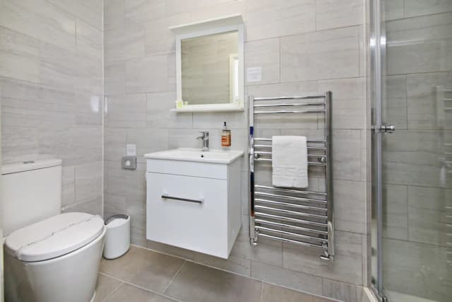 Imperial Guest House-Basic Single Room, Shared Bathroom-4