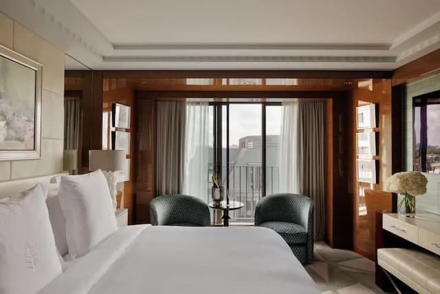 Four Seasons Hotel London at Park Lane-Suite (Westminster)-1