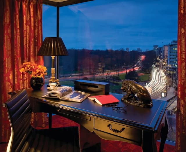 Four Seasons Hotel London at Park Lane-Suite (Park)-1
