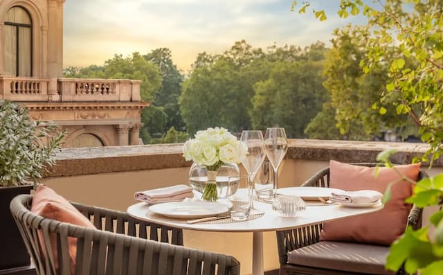 Four Seasons Hotel London at Park Lane-Grand Terrace Suite-1