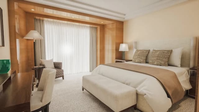 Four Seasons Hotel London at Park Lane-Deluxe Suite-6