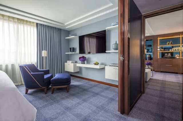 Four Seasons Hotel London at Park Lane-Suite (Ambassador)-3