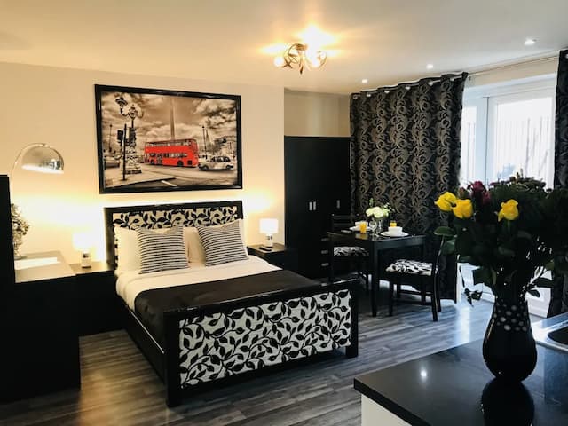 W6 Hotel Hammersmith-Family Studio-1