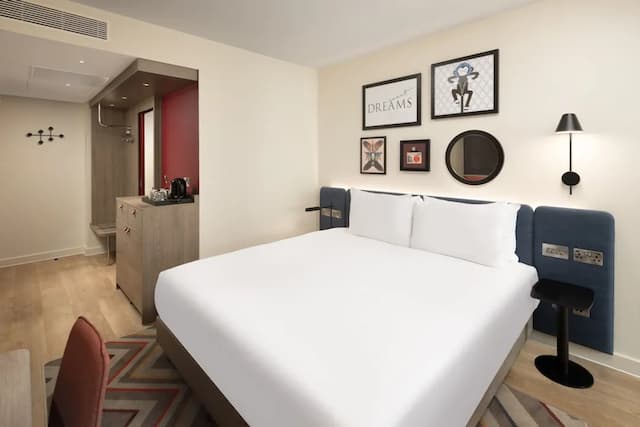 倫敦市希爾頓歡朋飯店-客房, 1 張特大雙人床-4