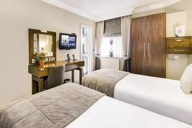 ジェム ランガム コート ホテル-トリプルルーム-3