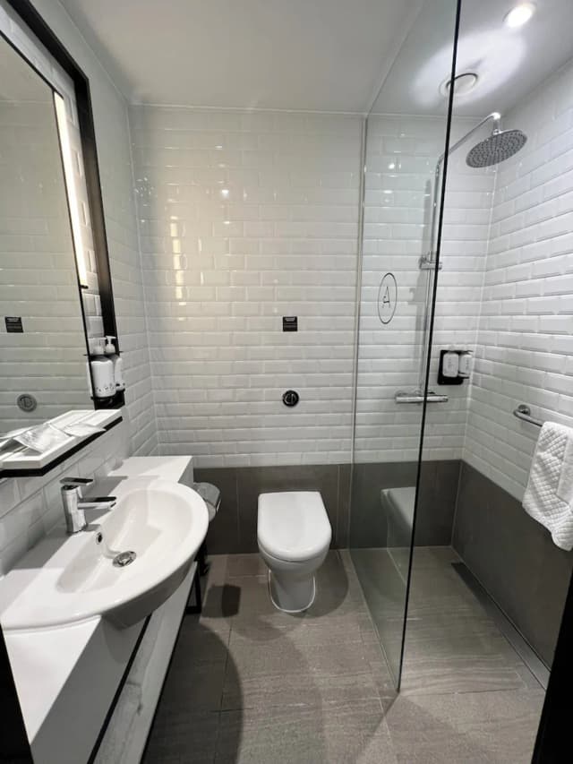 Aerotel London Heathrow Airport Terminal 2-3-Double or Twin Room (Plus)-6