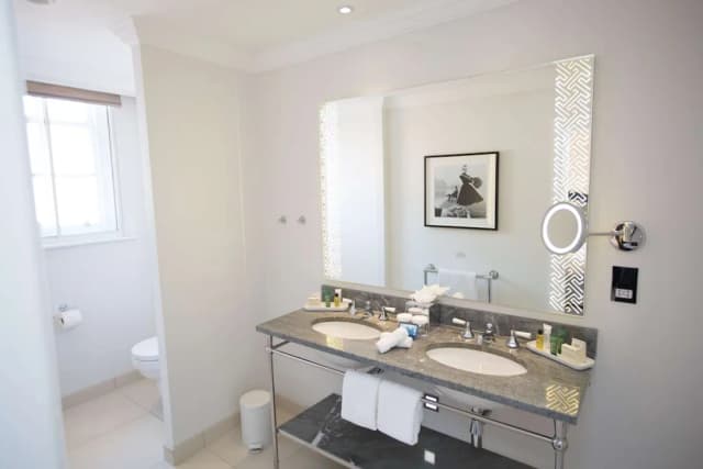 倫敦華爾道夫希爾頓飯店-豪華客房, 1 張加大雙人床-3