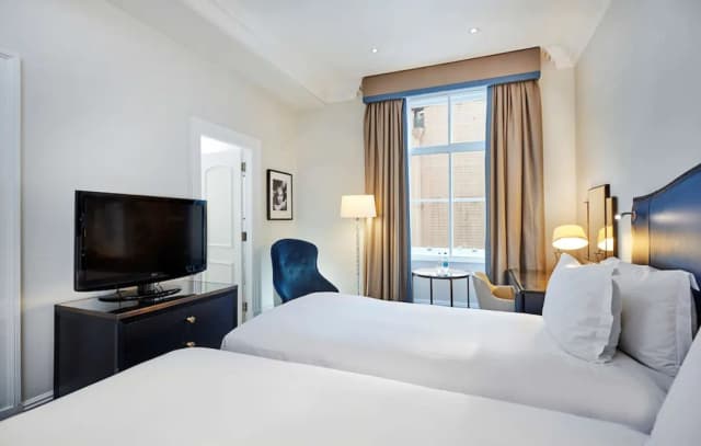 倫敦華爾道夫希爾頓飯店-豪華雙床房-1