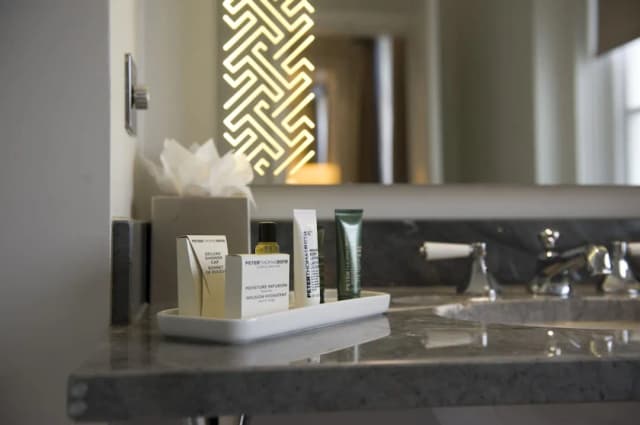 倫敦華爾道夫希爾頓飯店-高級客房, 1 張加大雙人床-6