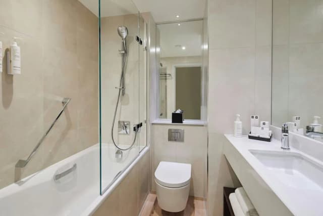 London Marriott Hotel Marble Arch-Executive Room, 1 King Bed-16