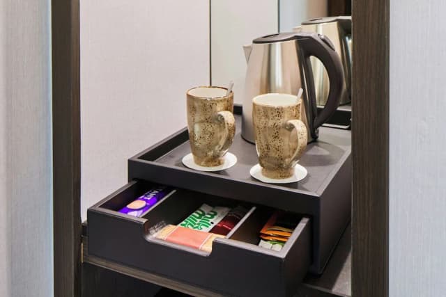 London Marriott Hotel Marble Arch-Deluxe Room, 1 King Bed-3