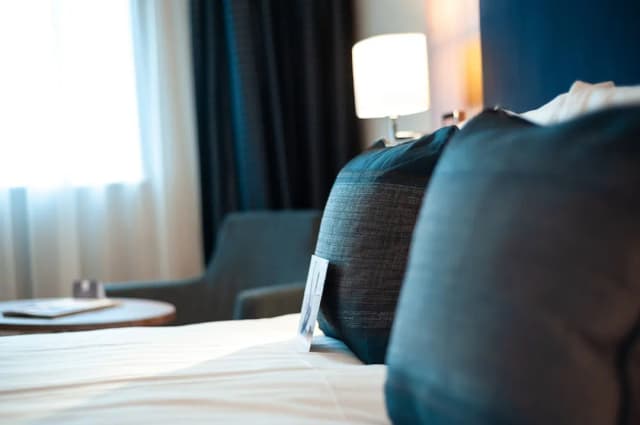 倫敦希思羅 T4 航廈皇冠假日飯店 - IHG 旗下飯店-標準客房, 1 張特大雙人床 (Walk-In Shower)-6