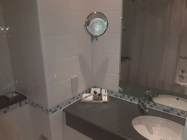 倫敦 - 布盧姆斯伯里假日飯店 - IHG 旗下飯店-尊榮客房, 多張床-9