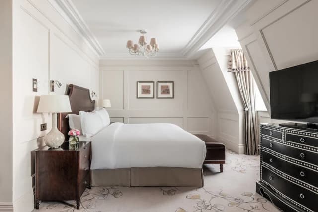 The Langham, London-Club Junior Suite-6