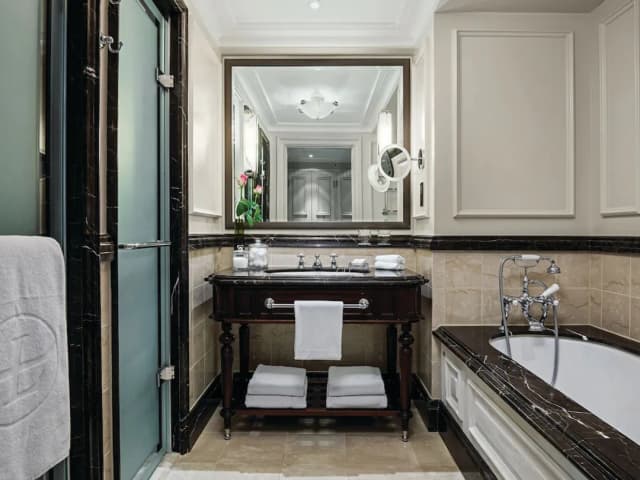 The Langham, London-Deluxe King-6