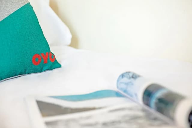 OYO The Green Man Pub and Hotel-Standard Twin Room, 2 Twin Beds-2