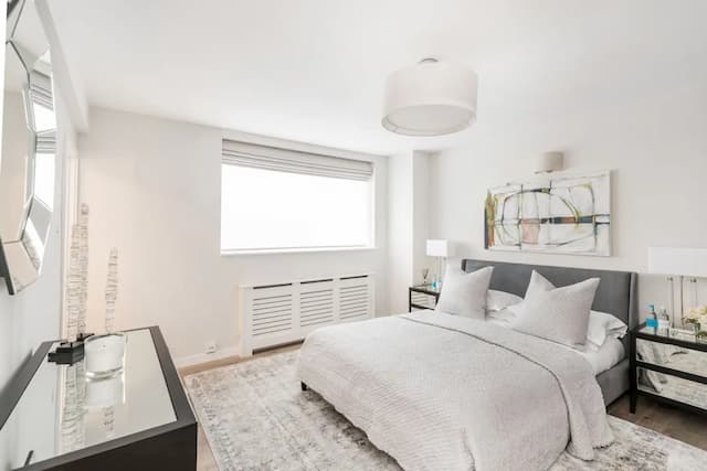 Buckingham & Lloyds-The Kensington Gardens-2