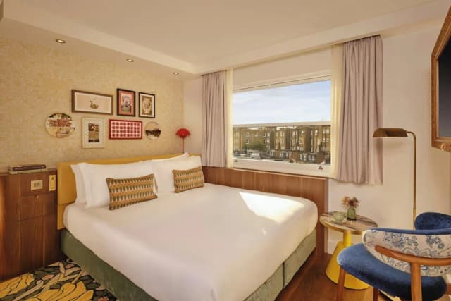 ザ キュラ ホテル ケンジントン ロンドン ア トリビュート ポートフォリオ ホテル-ルーム クイーンベッド 1 台 禁煙-11