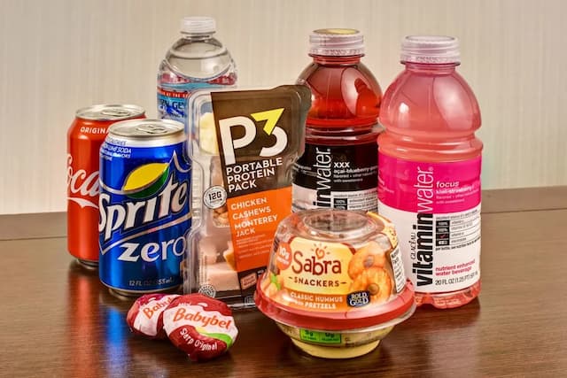 華盛頓西雅圖貝爾維尤市中心希爾頓花園酒店-客房, 1 張特大雙人床, 無障礙 (Hearing, Drinks and Snacks)-3