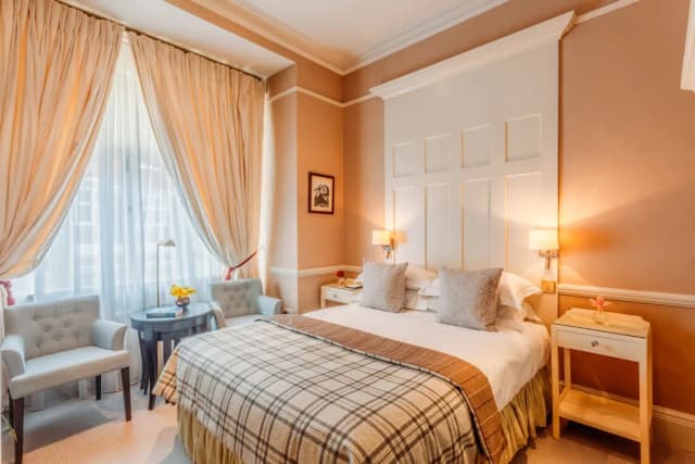 11 カドガン ガーデンズ アンド ザ アパートメンツ-Superior Queen Room at 11 Cadogan Gardens-1