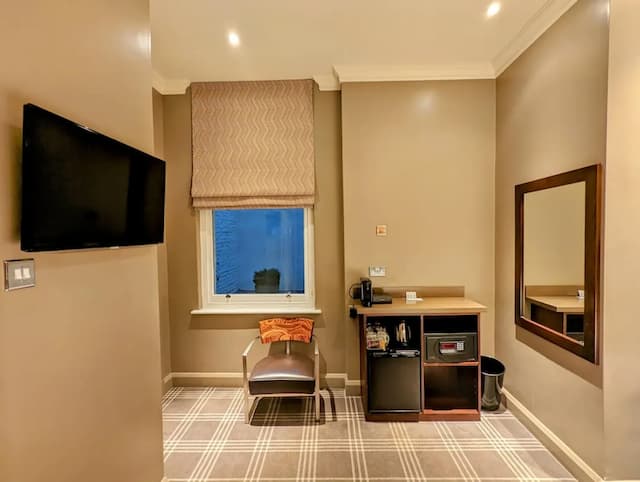 倫敦蘇塞克斯愛德華麗笙藍標酒店-標準客房-6