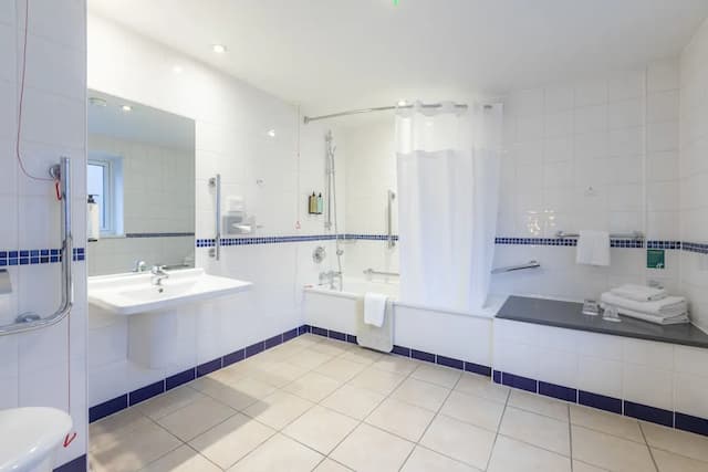 倫敦 - 攝政公園假日飯店 - IHG 旗下飯店-標準客房, 1 張標準雙人床, 無障礙 (Lowered Bath)-5