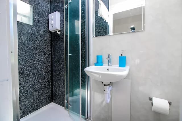 利物浦街私人套房客房-都會客房, 1 張標準雙人床, 城市景-4