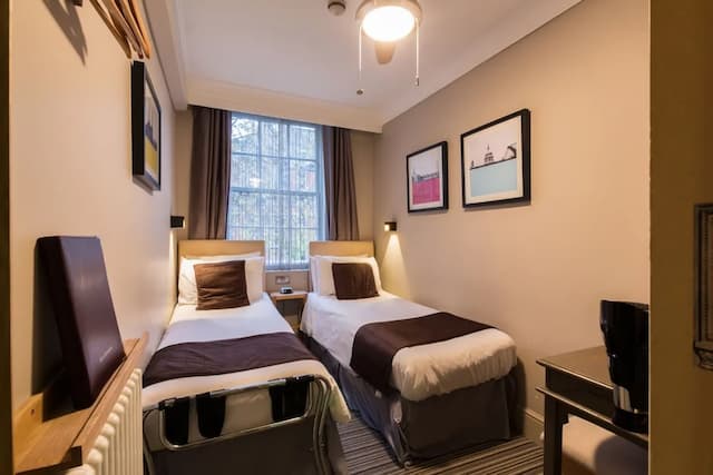 Arosfa Hotel London by Compass Hospitality-Basic Twin Room, 2 Twin Beds-1