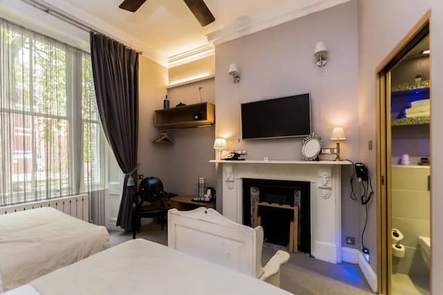 Arosfa Hotel London by Compass Hospitality-Family Room-12