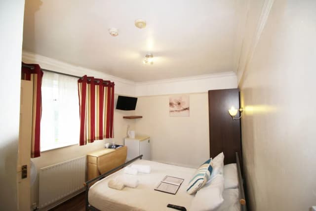 フレクシステイ ノーベリー アパートホテル-ダブルルーム 共用バスルーム-2