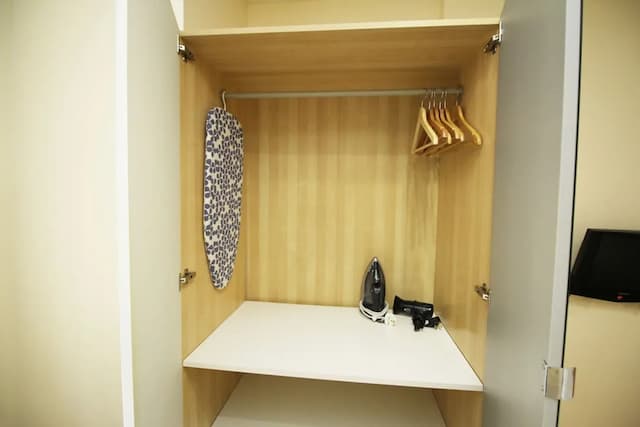 フレクシステイ アパートホテル トゥーティング-シングルルーム 専用バスルーム-7