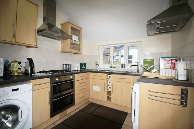 フレクシステイ アパートホテル トゥーティング-ダブルルーム 専用バスルーム-15