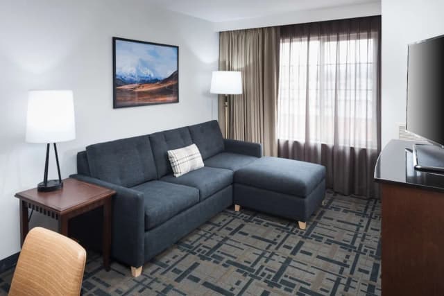 Embassy Suites by Hilton Anchorage-Suite, 2 Queen Beds, Accessible (Hearing)-5