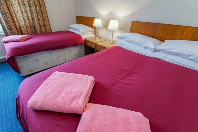 阿沃卡家庭飯店-三人房-4