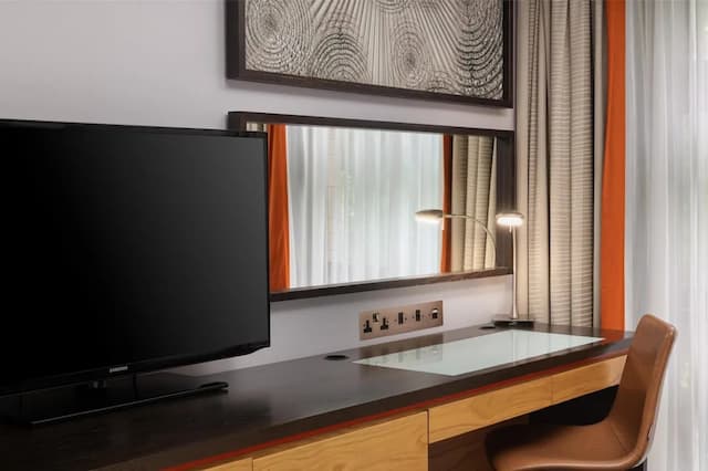 Hilton London Kensington-高级双床房-1