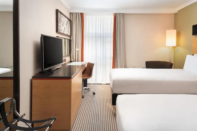Hilton London Kensington-高级双床房-3