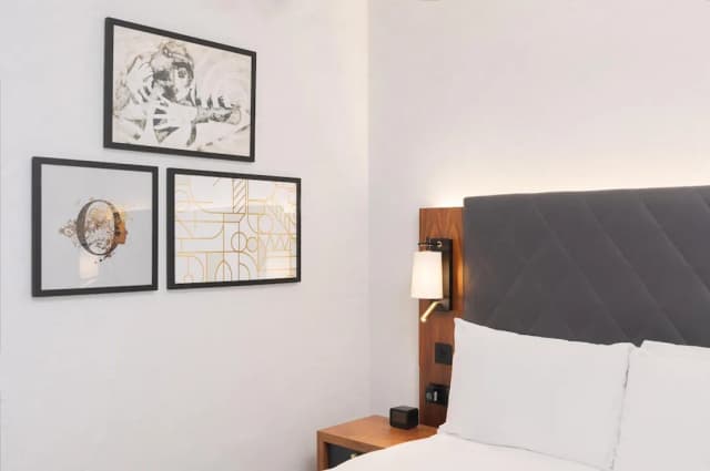 ヒルトン ロンドン オリンピア-プレミアム ルーム ダブルベッド 1 台-8