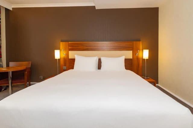 ヒルトン ロンドン オリンピア-ダブルルーム-8