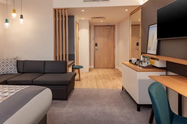 倫敦希斯路巴斯路假日酒店 (IHG 旗下酒店)-標準客房, 1 張加大雙人床-13