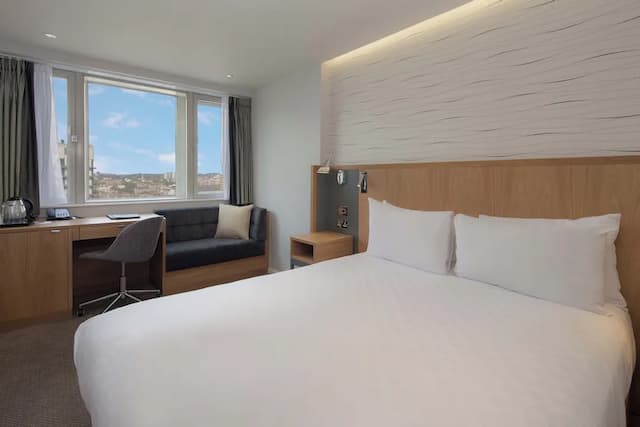 倫敦大都會希爾頓飯店-標準雙人房, 1 張加大雙人床-3