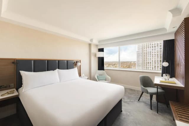 ヒルトン ロンドン メトロポール-デラックス ダブルルーム キングベッド 1 台 シティビュー-1