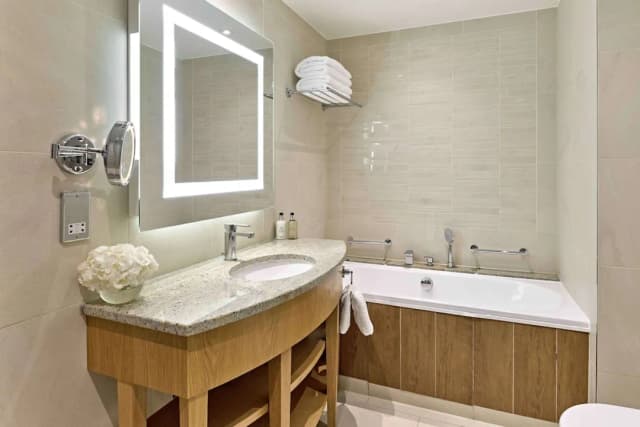 London Hilton on Park Lane-奢华套房, 1 张特大床, 可进入俱乐部酒廊 (Mayfair)-6