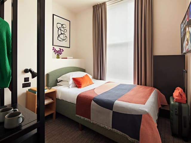 Numa London Bloomsbury-Small Room - Single Bed-1