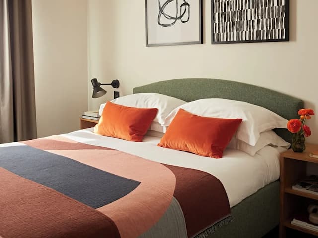 Numa London Bloomsbury-Standard Room-2